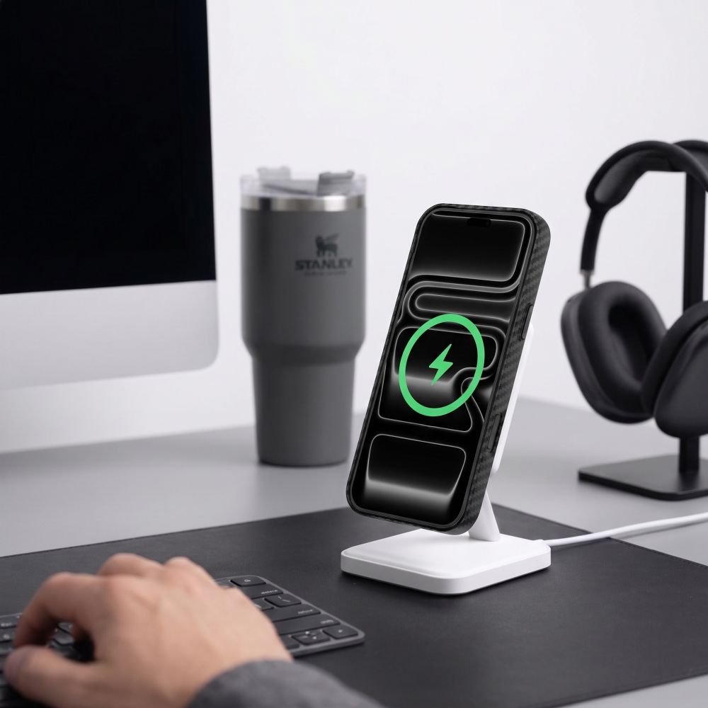 Tech-Protect Ion Carbon სასიამოვნო ჩასადები iPhone 18 Pro Max-ისთვის